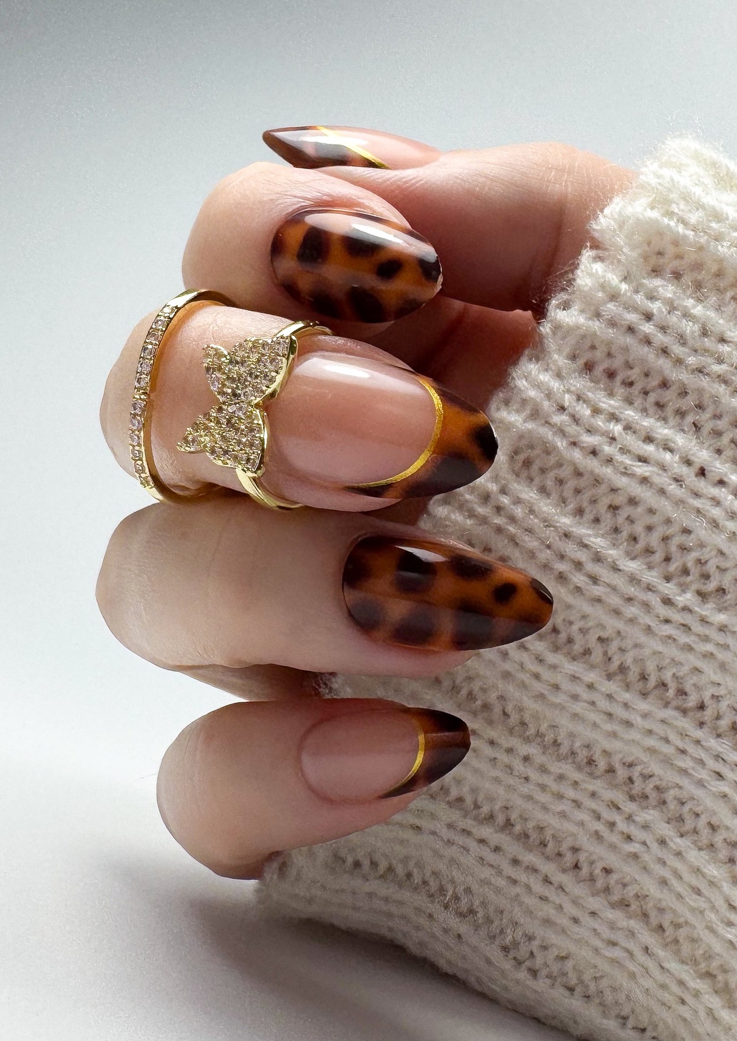 Leopard Luxe Press on Negler